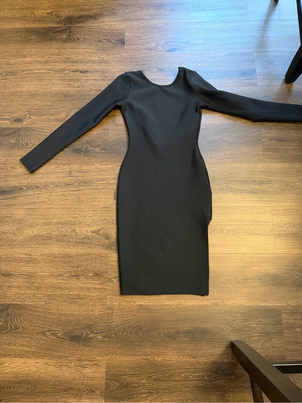 Women’s Black Long-Sleeve Bodycon Dress